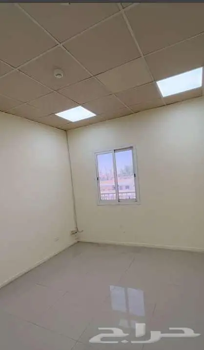 مكتب للإيجار في الخبر 3