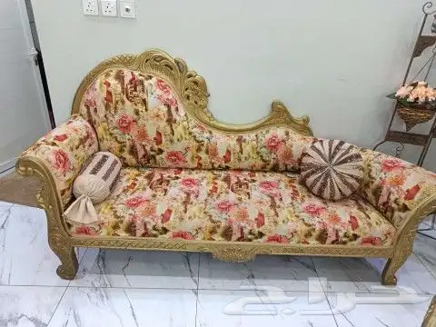 الطقم 6 قطع نظيف مافيه لا كسر ولا عيوب سبب البيع بنقل 1