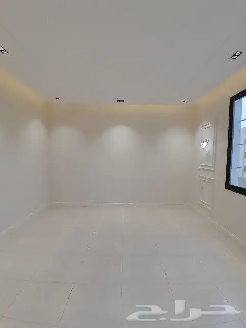 للبيع شقه دور ثاني مصعد راكب جاهز مقابل كبري المطار من550الف 5