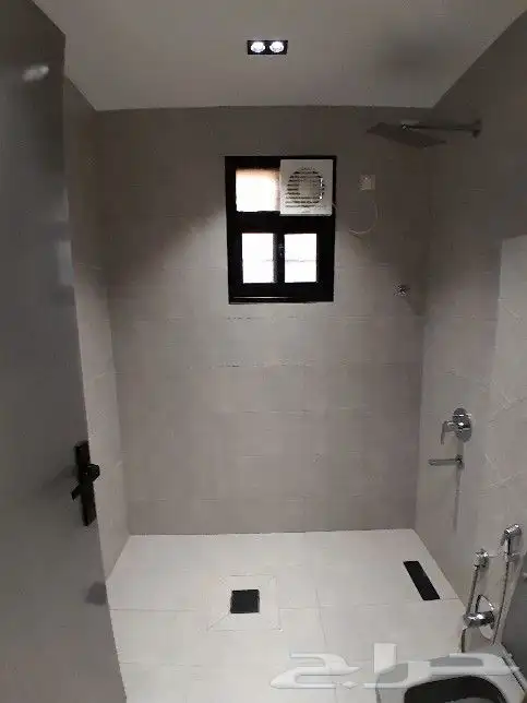 للبيع شقه دور ثاني مصعد راكب جاهز مقابل كبري المطار من550الف 18