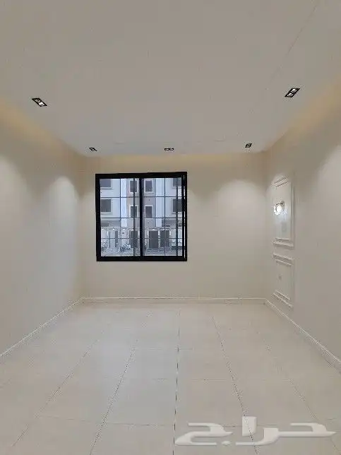 للبيع شقه دور ثاني مصعد راكب جاهز مقابل كبري المطار من550الف 15