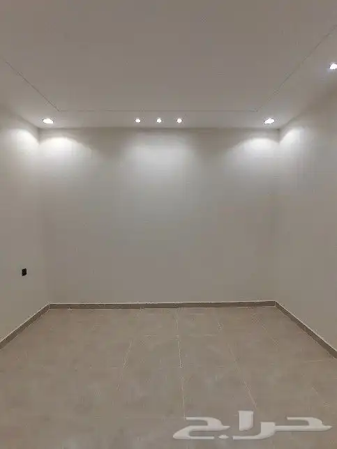 للبيع شقه دور ثاني مصعد راكب جاهز تشطيبVIPمخطط الراجحي550الف 13