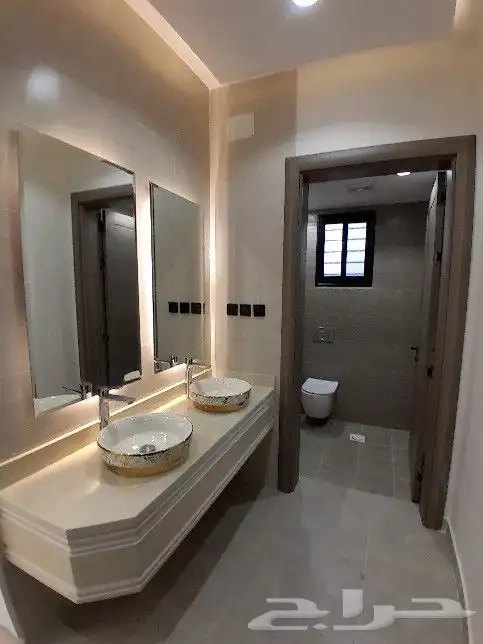 للبيع شقه دور ثاني مصعد راكب جاهز تشطيبVIPمخطط الراجحي550الف 6