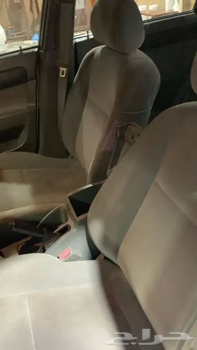 اوبتر 2008 مافيه صدمات شريته من مزاد حكومي index