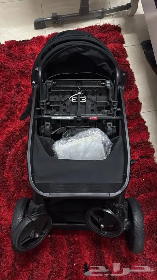 عربية  اطفال تؤام للبيع ماركه j 1