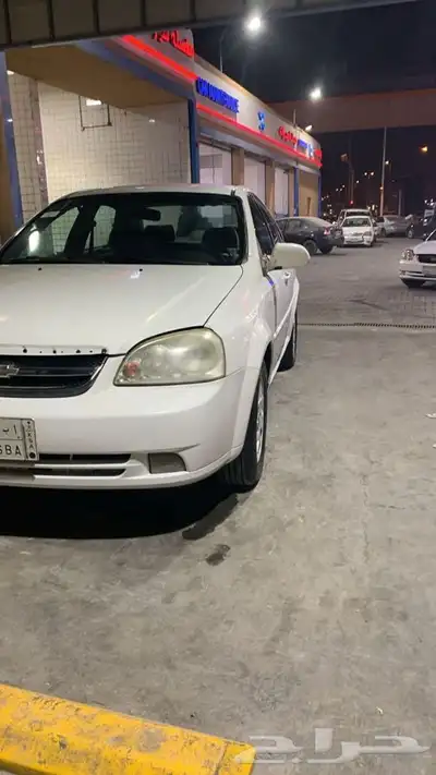 اوبتر 2008 مافيه صدمات شريته من مزاد حكومي index