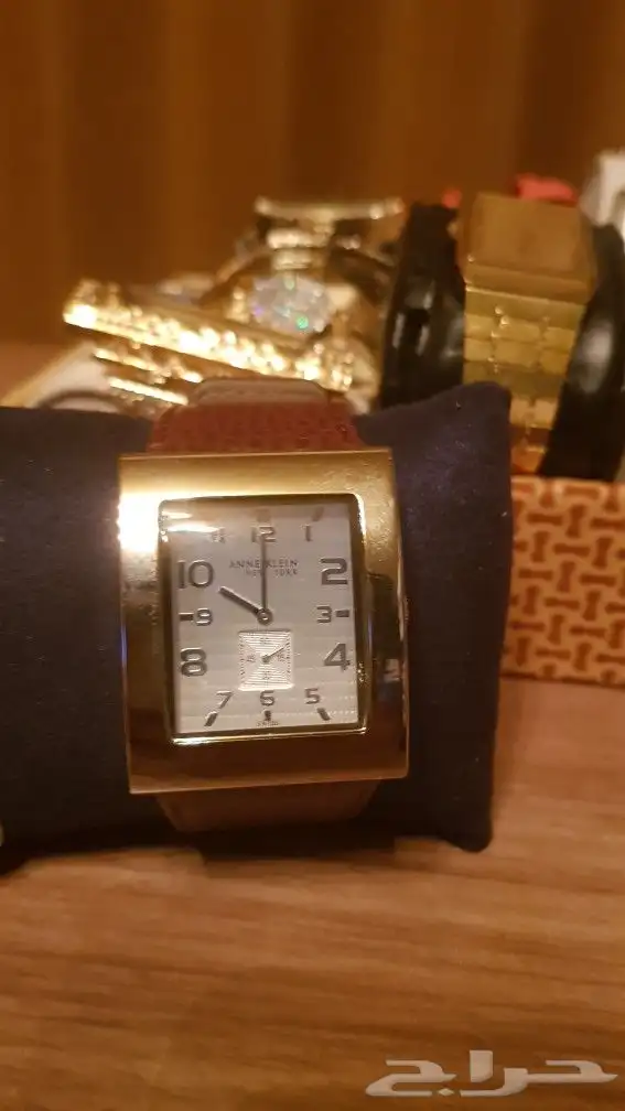 ساعات ماركات نسائيه و رجاليه ب 50 ريال فقط 1