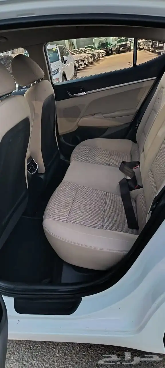 هونداي النترا موديل 2019عداد 115الف بنزين 6