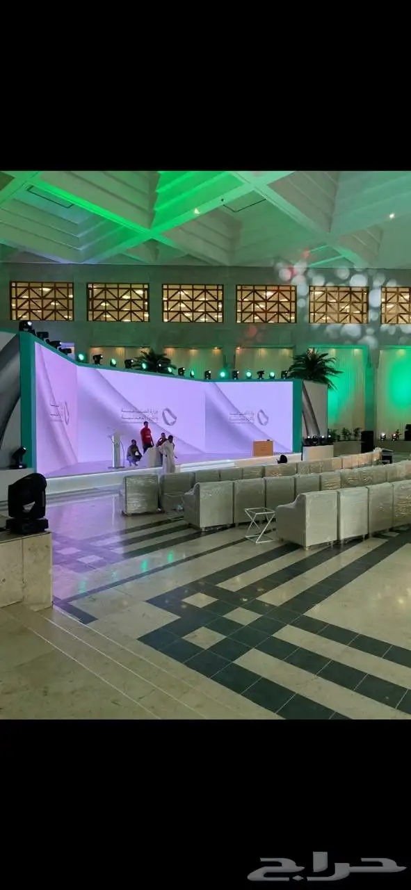 تاجير شاشات تراسات مسارح استيج خشب 0