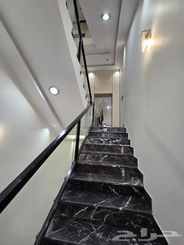 للبيع روف علوي مع ملحق مدخل سياره تشطيب راقي بالمحاله 700الف 4