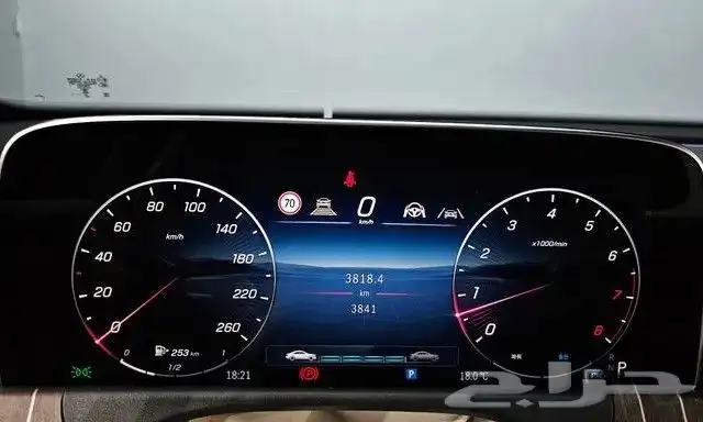 مرسيدس-بنز E300 2025 استيراد كوريا - معرض العصيمي 3