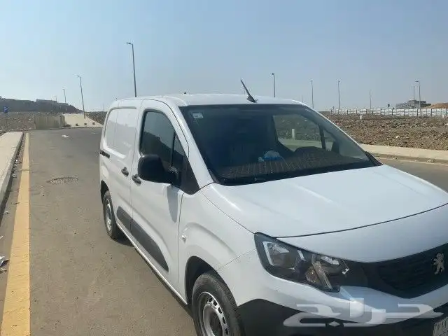 للبيع بيجو بانتري 2023 6