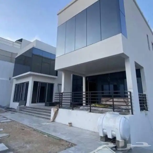 زجاج سكريت والمنيوم واستركشر 8