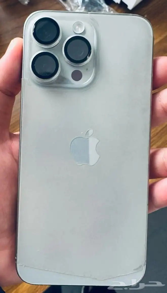 جوال ايفون 15 برو ماكس 6