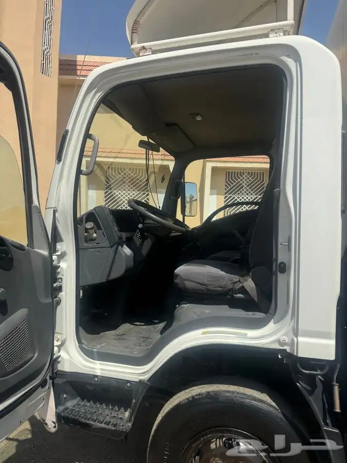 للبيع ايسوزو 5