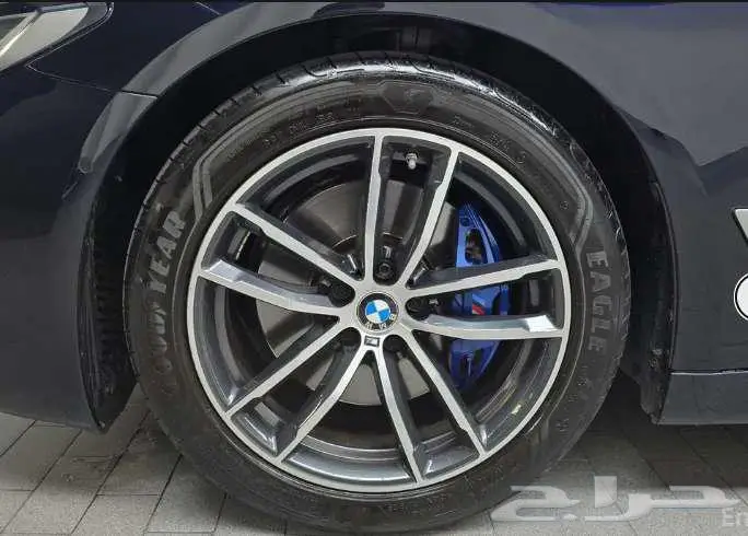 بي ام دابليو 520i Mمعرض الميموزني للاستيراد 4