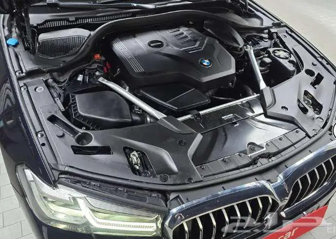 بي ام دابليو 520i Mمعرض الميموزني للاستيراد 5