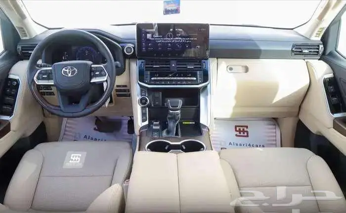 تويوتا لاند كروزر GXRL4 بنزين أبيض لوحات 2025 8