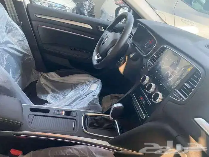 عرض على الرينو ميجان نص فل 2024 بكمية محدودة 9