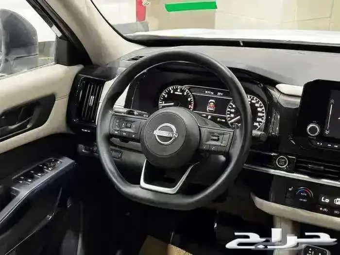 جيب نيسان باثفندر Sفئة 2024دبل ستاندر باتفندر اسود مميزه عرض 8