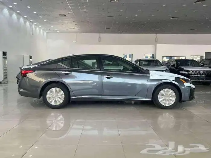 نيسان التيما ستاندر و نص فل بنزين 2025 - 2026 2