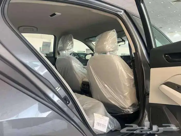 نيسان التيما ستاندر و نص فل بنزين 2025 - 2026 5