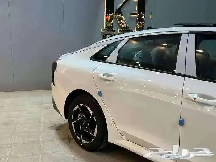 كيا K5 استاندر مطور بانوراما 25 عرض خاص للاقساط 3