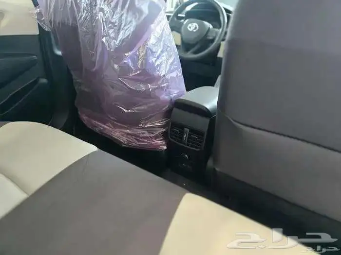 تويوتا كورلا XLI 2.0- قسط شهري يبدا 818 ريال 4