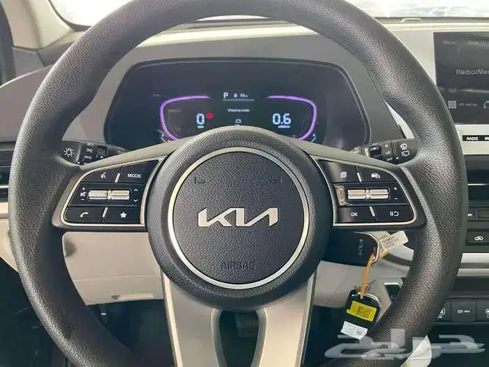 كيا كارنز2025استندر مطور شاشه وكميرا كميه محدوده 5