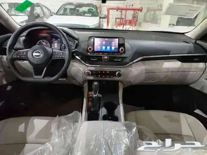 نيسان التيما استاندرد موديل 2025 كاش وتمويل 10