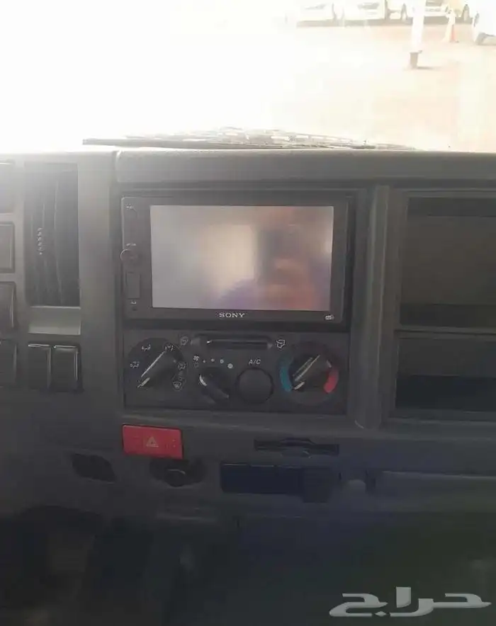 يوجد عدد ايسوزو دنه 2025 للايجار على حسب الطلب ثلاجه او شبك 4