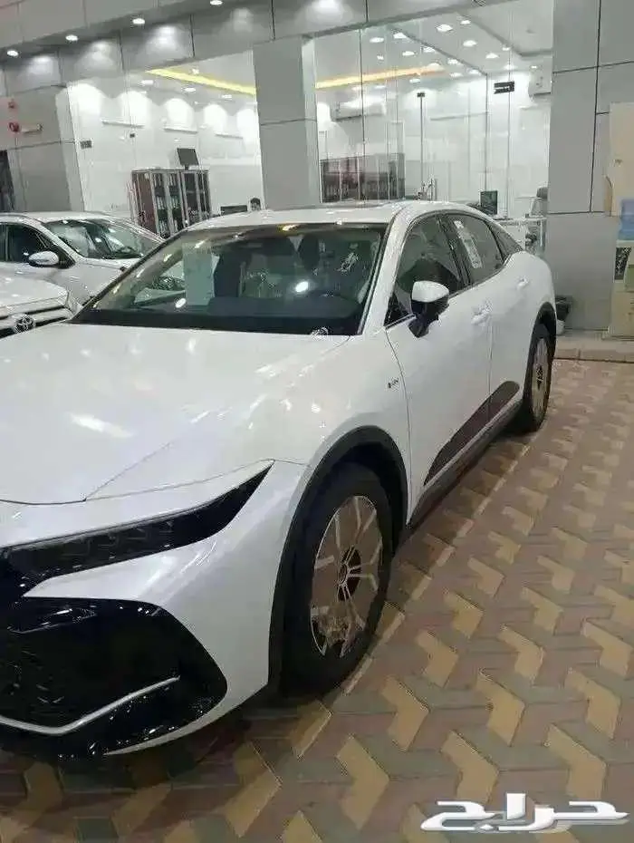 كراون بريميوم موديل 2025 اصفار سعودي كاش واقساط جميع البنوك 1