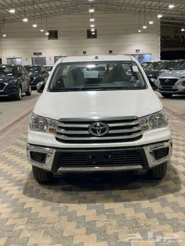 تويوتا هايلوكس بنزين غماره GLXبدون دبل موديل 2025 سعودي 0