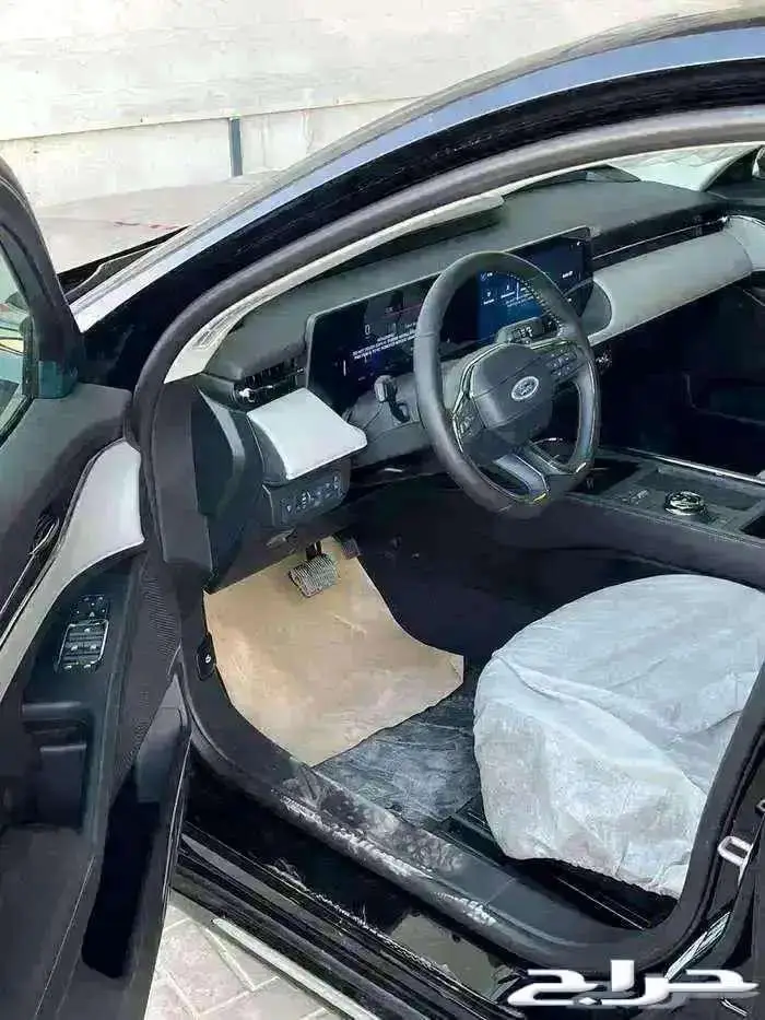 فورد تورس امبيانتي 2025 8