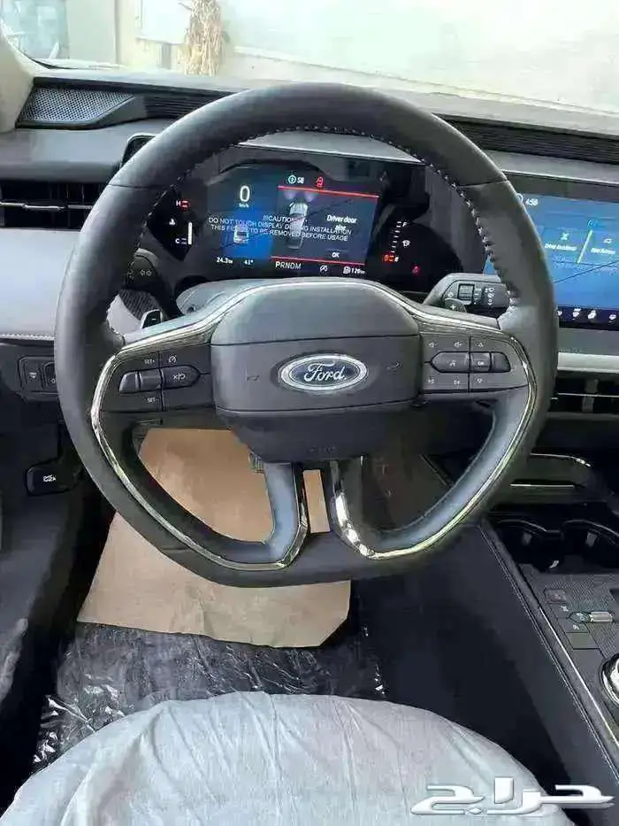 فورد تورس امبيانتي 2025 11