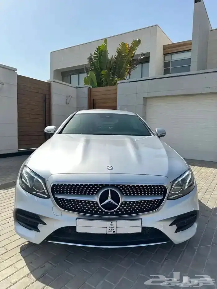مرسيدس E 200 كوبيه AMG 7