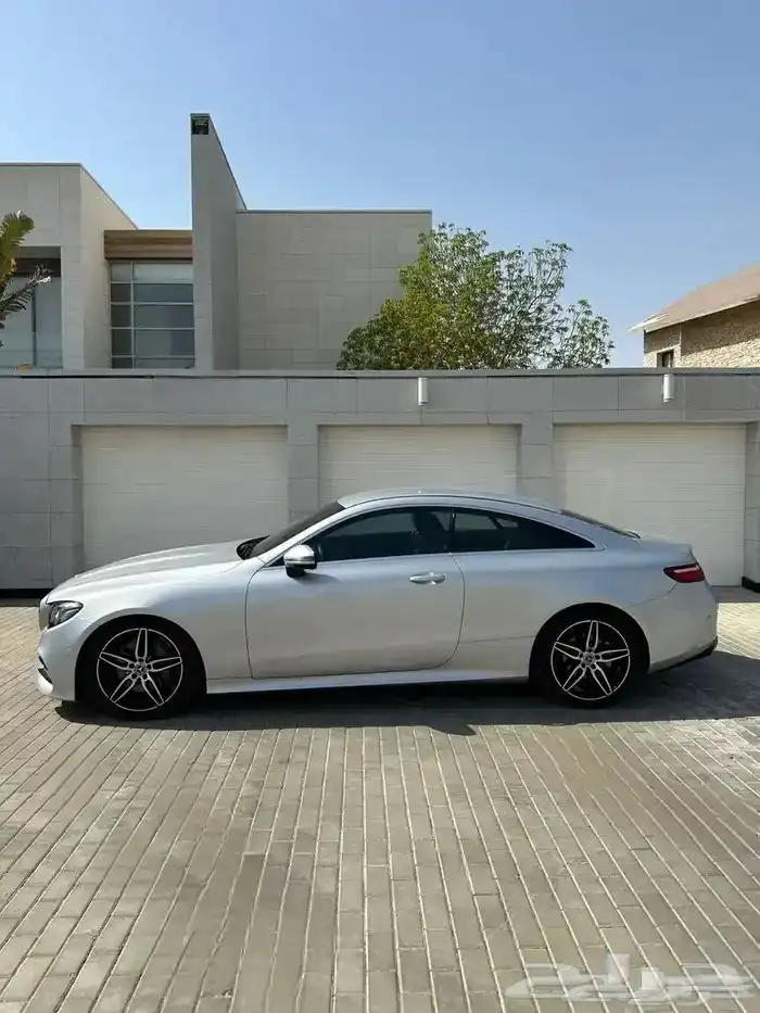 مرسيدس E 200 كوبيه AMG 5