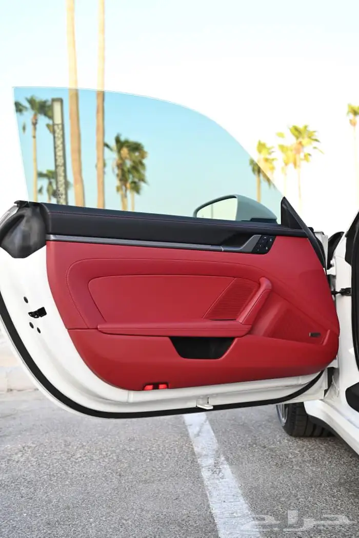 بورش 911 كاريرا 2025 مميزات عالية 21