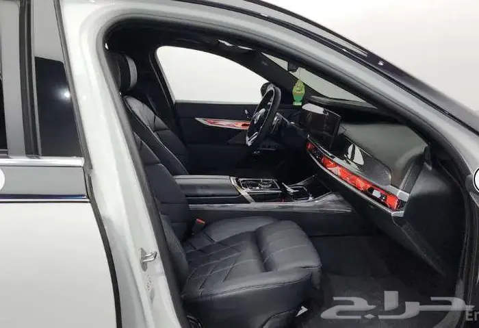 بي ام دابليو 740i 2024معرض الميموني للاستيراد من كوريا 7