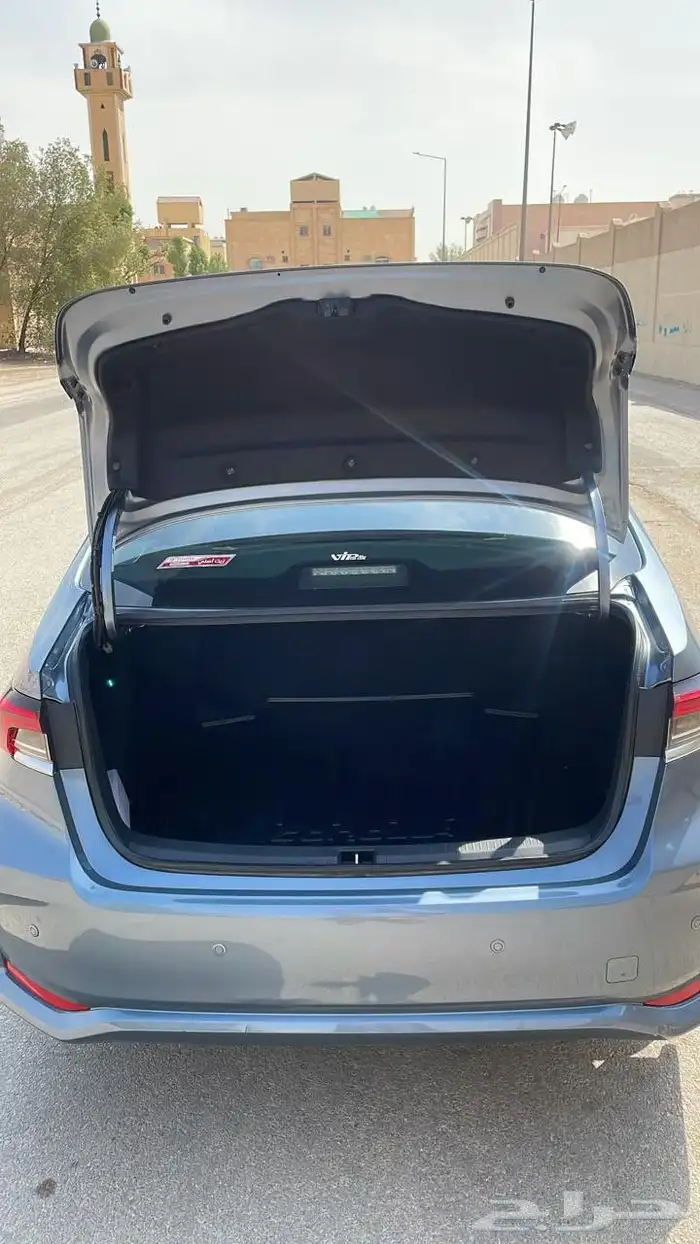 السيارة تويوتا كورولا 2.0 cc ( المكينة الكبيرة) 5