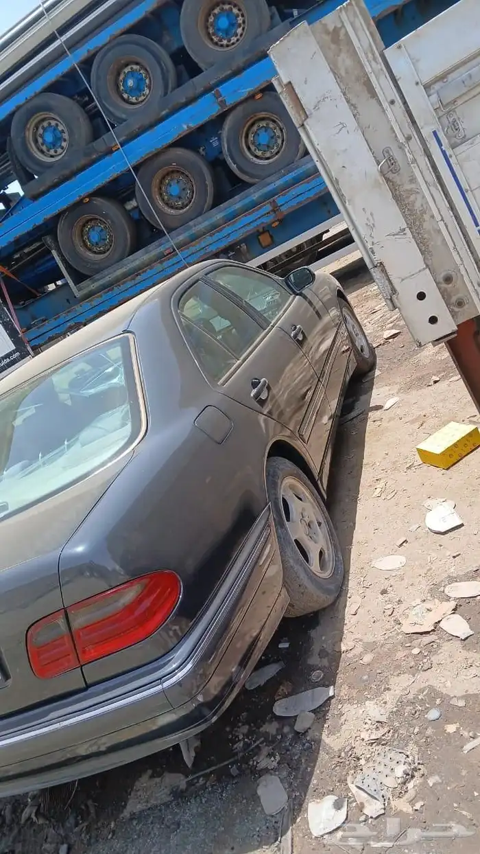 للبيع مرسيدس عيون 2