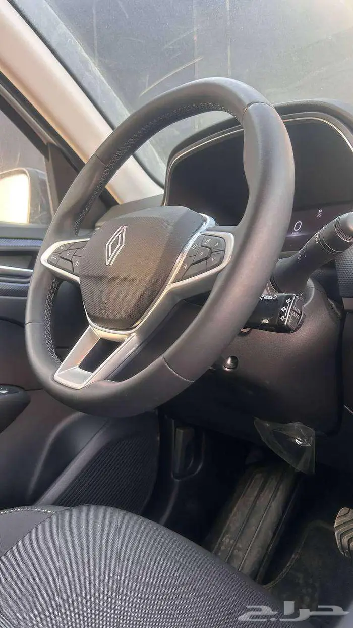 رينو اركانا E 2025 لدى شركة عبدالمجيد الخضر 7