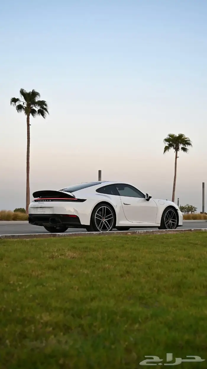 بورش 911 كاريرا 2025 مميزات عالية 2