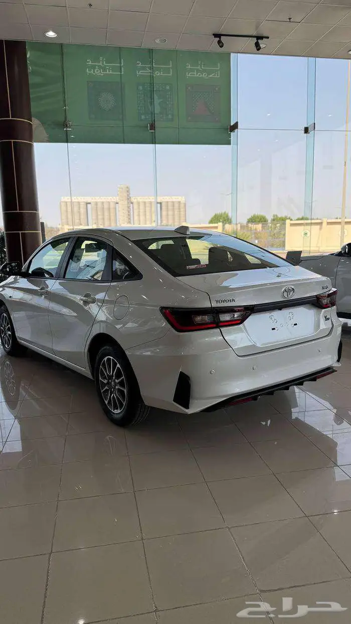 تويوتا يارس Y لمتيد 4
