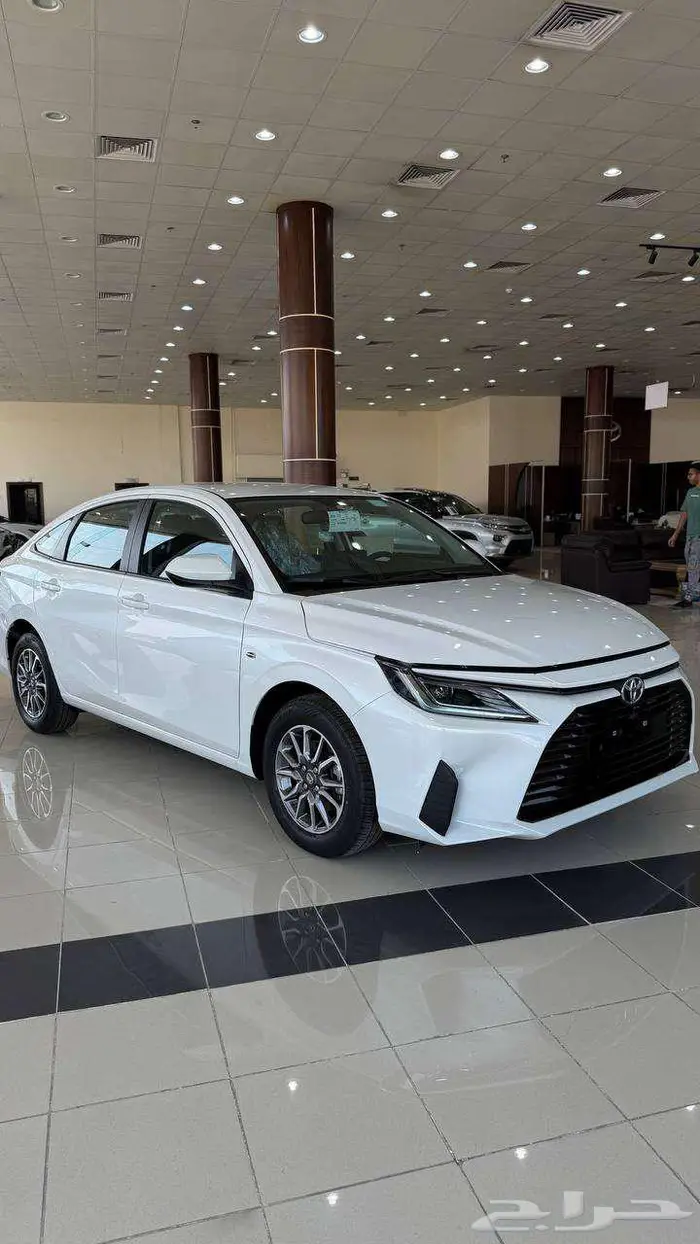 تويوتا يارس Y لمتيد 2