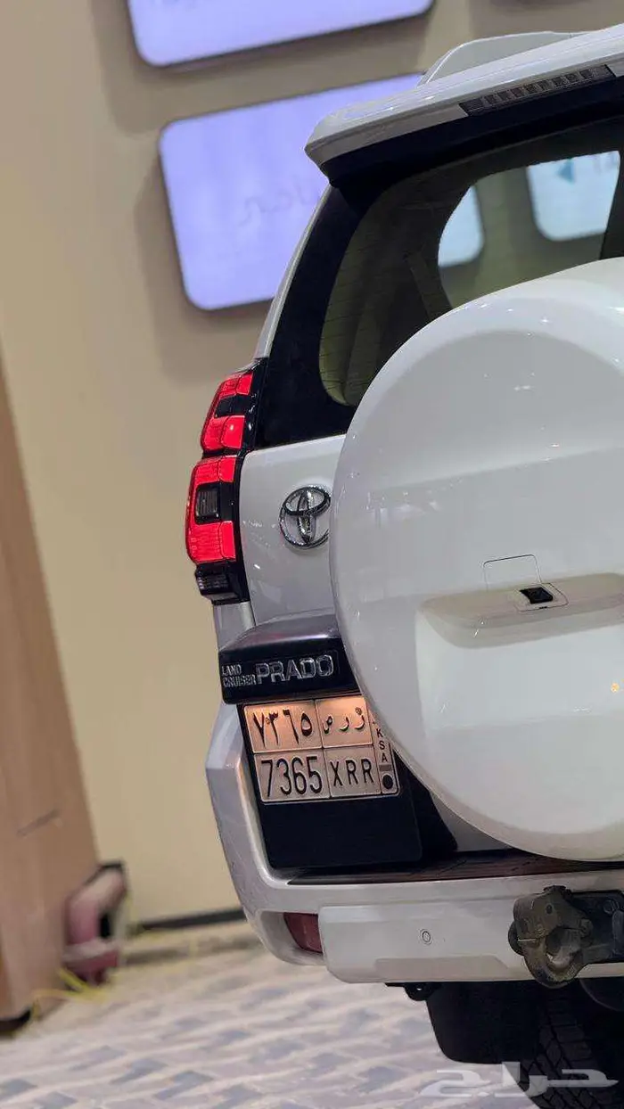 تويوتا برادو 2023 بنزين دبل 18