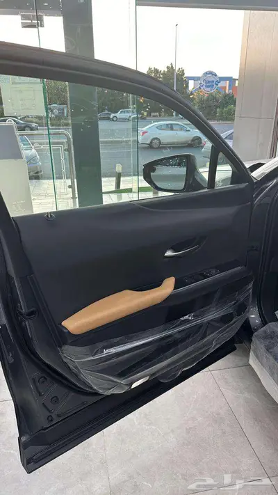 لكزس UX 300 هايبرد 2024 AH index