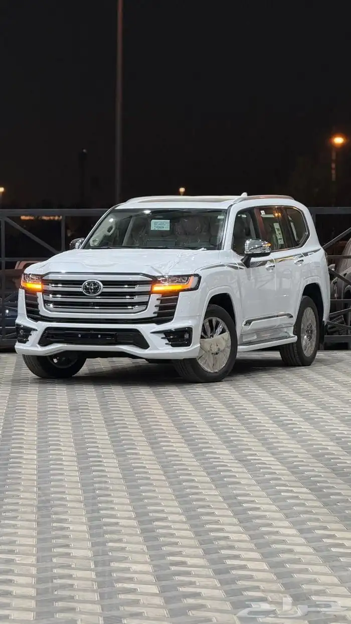 لاند كروزر 2025 6