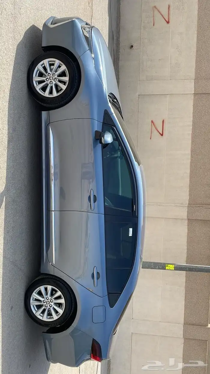 السيارة تويوتا كورولا 2.0 cc ( المكينة الكبيرة) 1