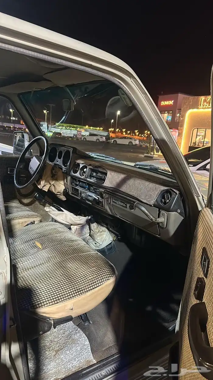 صالون 87 ممشى قليل شبه مخزن 12